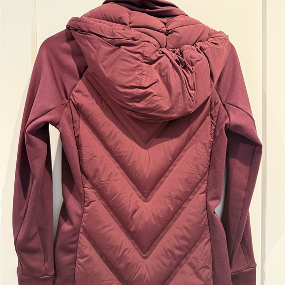 Athleta Women's Burgundy Puffer Jacket - Picture 2 of 3